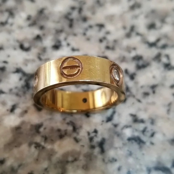 "Love" ring! Sz 8 - Picture 3 of 5